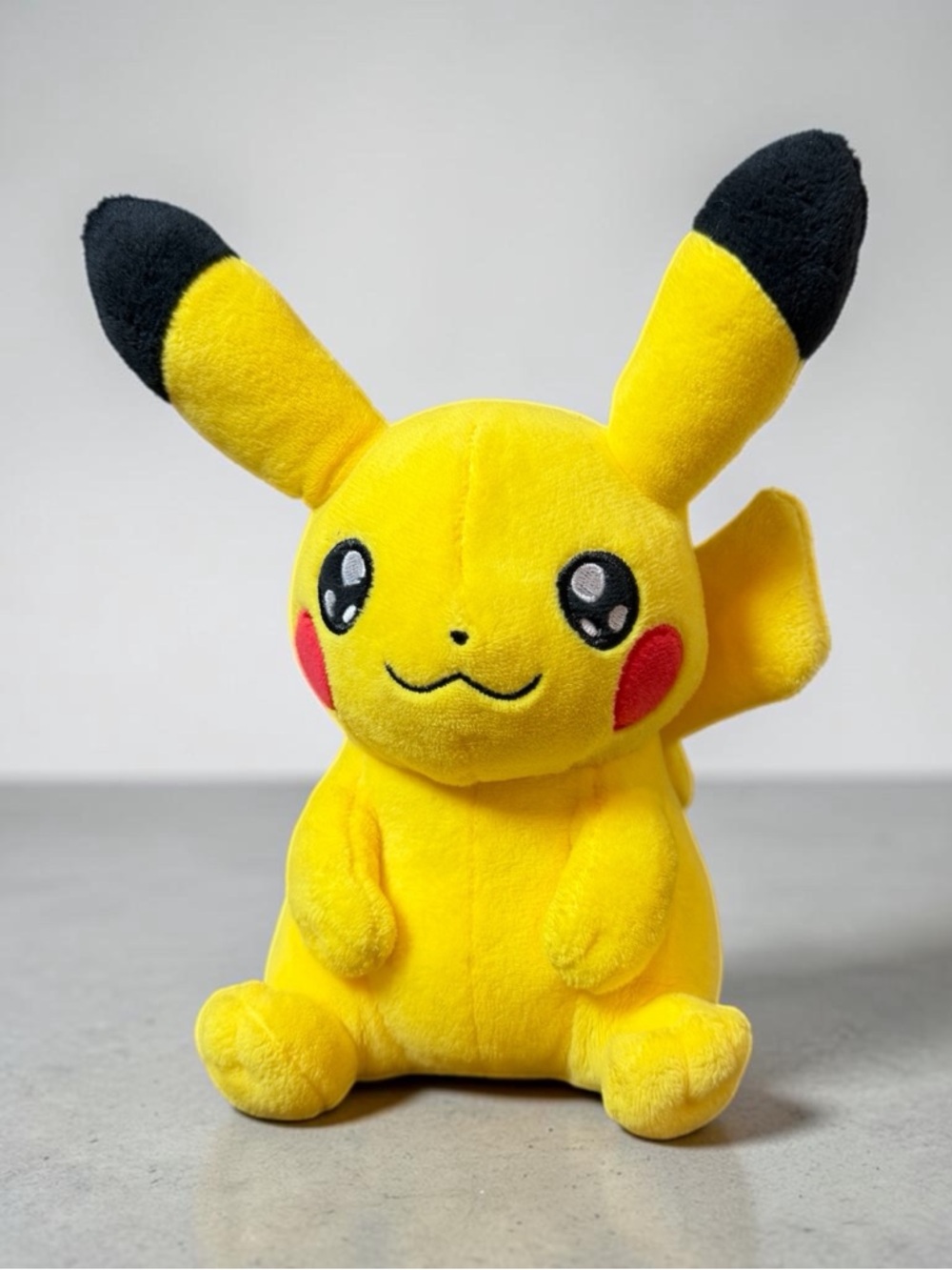 Pokémon Center Limited My Pikachu Sparkling Eyes Male Plush
